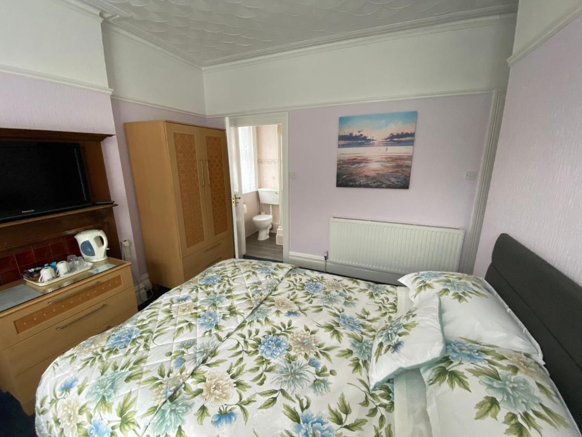 Minton Lodge Hotel - Seniors Only Bournemouth Ngoại thất bức ảnh