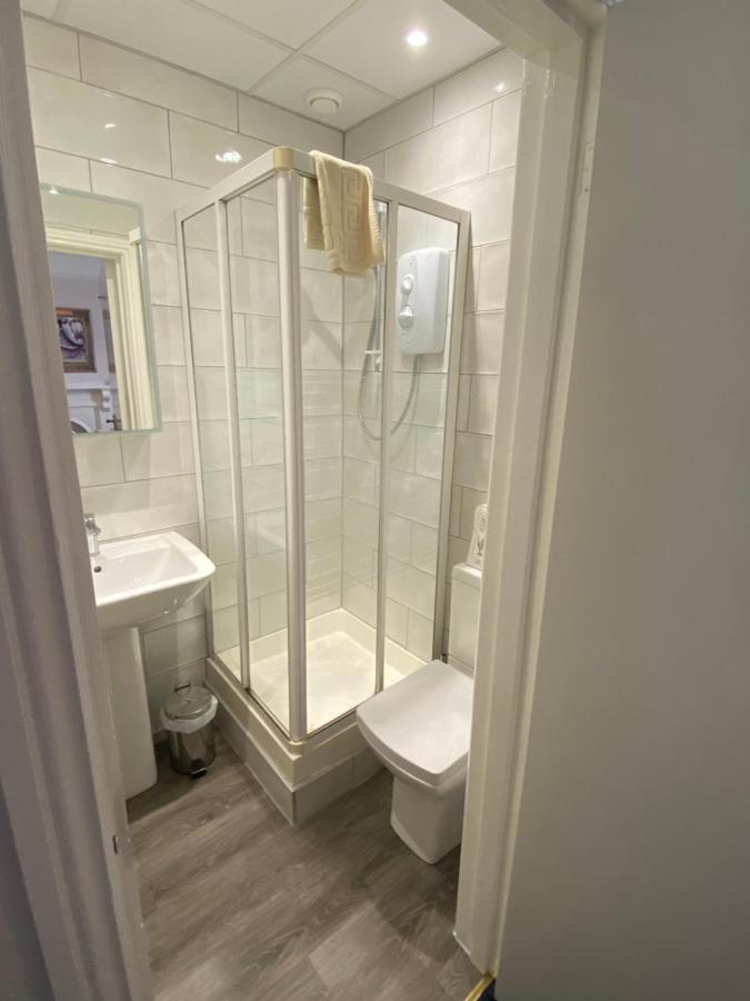 Minton Lodge Hotel - Seniors Only Bournemouth Ngoại thất bức ảnh