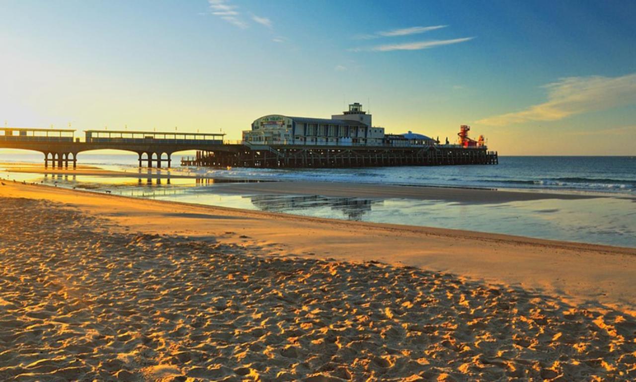 Minton Lodge Hotel - Seniors Only Bournemouth Ngoại thất bức ảnh